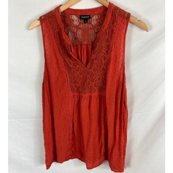 Torrid Swiss Dot Crochet Inset Tank Size 1X - Picture 3 of 10